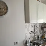 La Casa Di Alice Апартаменты Рим